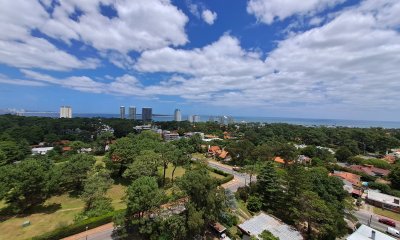 Venta de Apartamento 3 DORMITORIOS con vista al Mar, Roosevelt, Punta del Este.