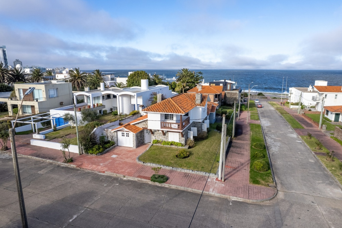 Casa ID.21098680 - Venta casa 3 dormitorios, Peninsula.