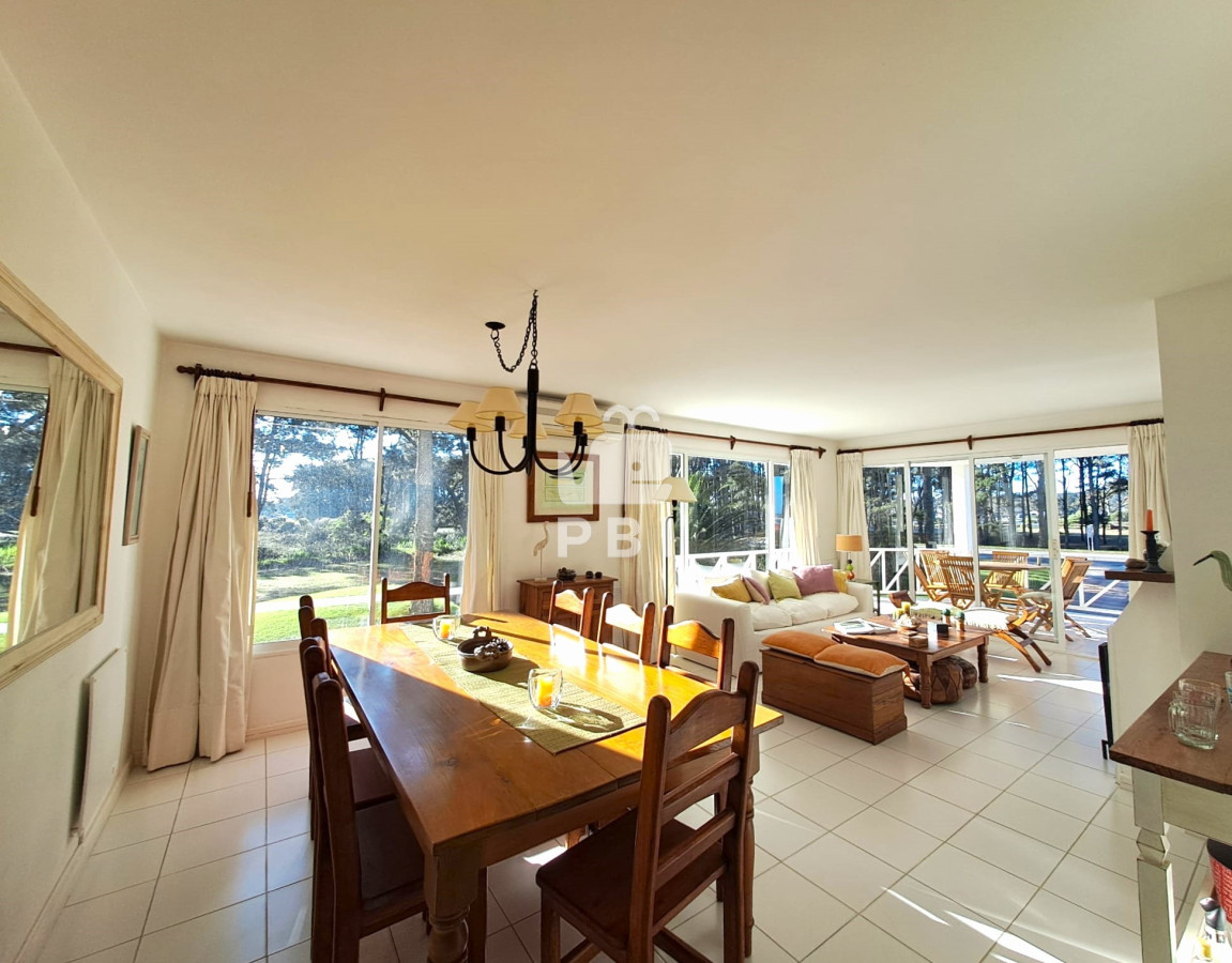 Apartamento 3 dormitorios Primera linea, Playa Brava   - Pinares de la Barra  - Ref : PBI13791