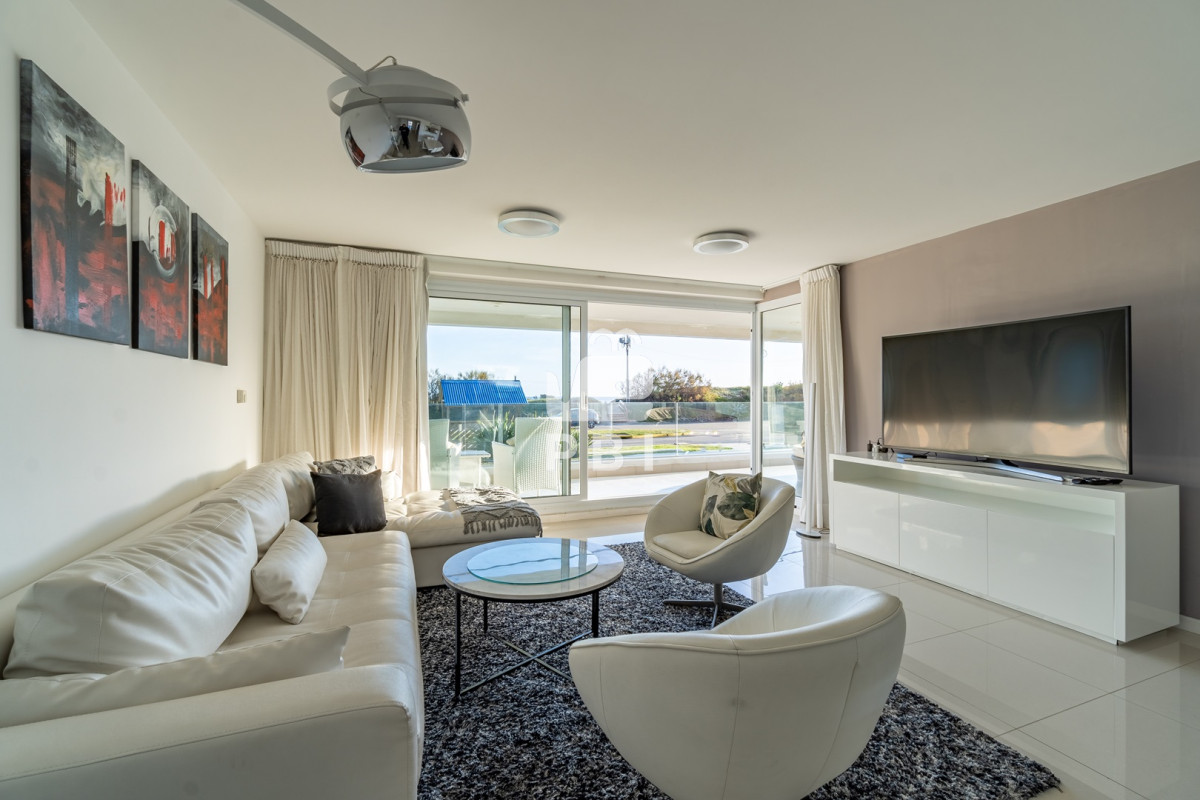 Venta Apartamento 3 dormitorios, Playa Mansa - Horizonte  - Ref : PBI12521