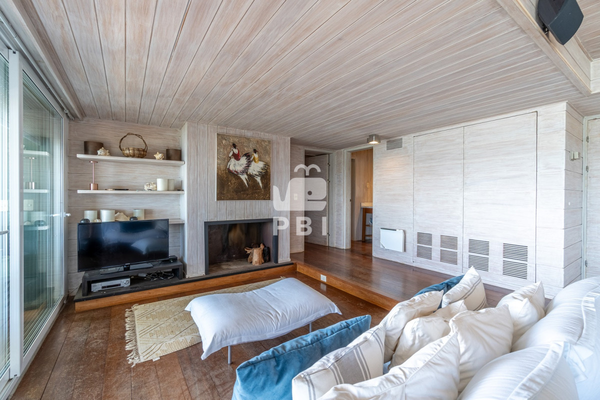 QXBhcnRhbWVudG8gZGUgMyBkb3JtaXRvcmlvcyBlbiBBY2FudGlsYWRvcywgUHVudGEgQmFsbGVuYSAtICBBY2FudGlsYWRvcyAtIFJlZiA6IFBCSTEzNDM3