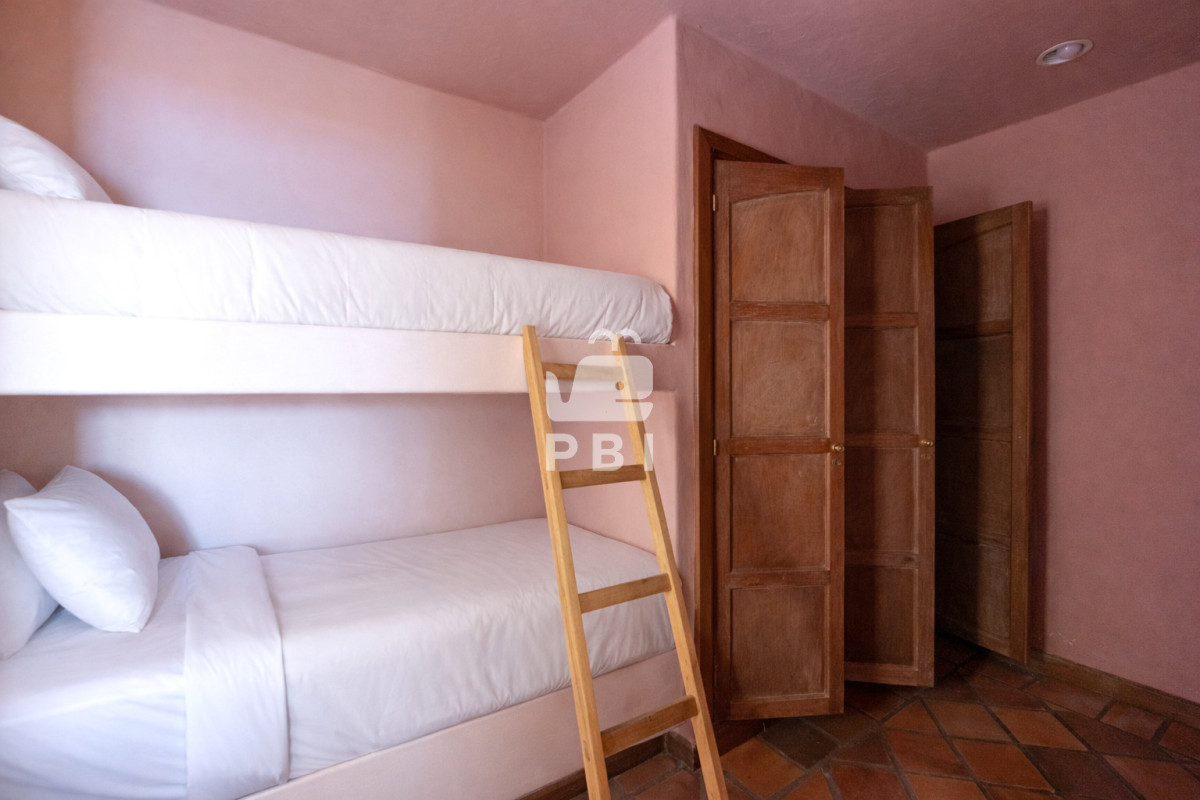 RXhjbHVzaXZvIGFwYXJ0YW1lbnRvIGVuIE1hcmluYSBkZWwgRXN0ZSBjb24gdmlzdGEgYWwgbWFyLCBqYXJkaW4geSBwaXNjaW5hIHByb3BpYSAtICBNYXJpbmEgZGVsIEVzdGUgLSBSZWYgOiBQQkkxNDg5Mw==