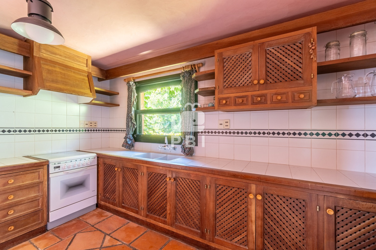 RXhjbHVzaXZvIGFwYXJ0YW1lbnRvIGVuIE1hcmluYSBkZWwgRXN0ZSBjb24gdmlzdGEgYWwgbWFyLCBqYXJkaW4geSBwaXNjaW5hIHByb3BpYSAtICBNYXJpbmEgZGVsIEVzdGUgLSBSZWYgOiBQQkkxNDg5Mw==