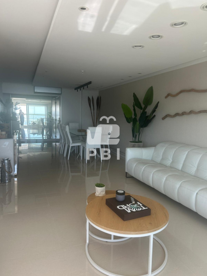 LiAtICBNaWFtaSBCb3VsZXZhcmQgSSAtIFJlZiA6IFBCSTE1Nzgw