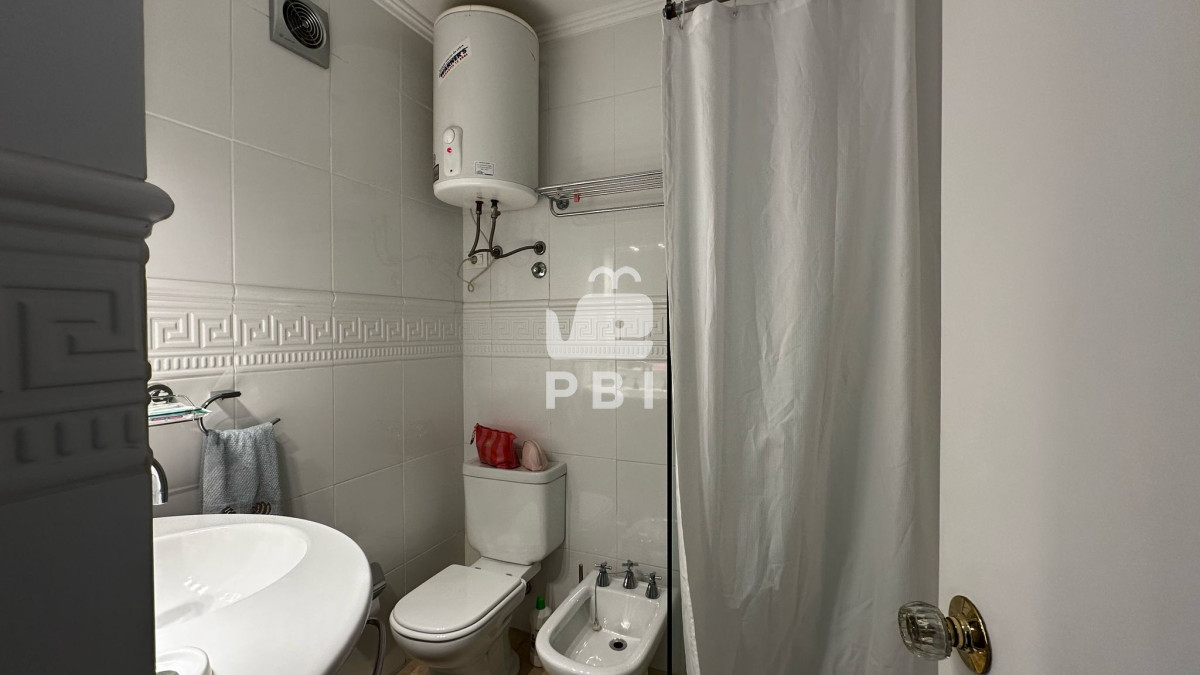 QXBhcnRhbWVudG8gMSBkb3JtaXRvcmlvcyBlbiBQdW50YSBkZWwgZXN0ZSwgTWFsZG9uYWRvIC0gSXNsYSBHb3JyaXRpIC0gUmVmIDogUEJJMTQ3MzU=