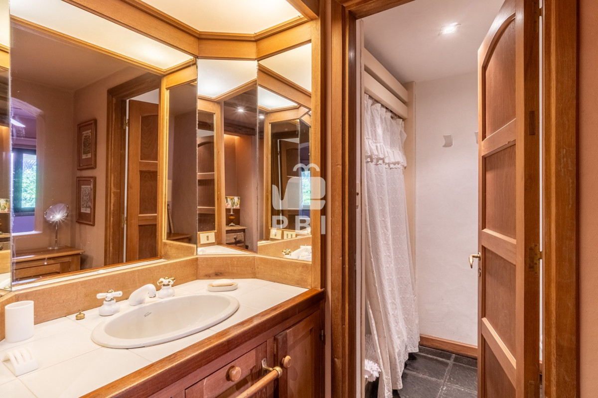 QXBhcnRhbWVudG8gZW4gIExvbW8gRGUgTGEgQmFsbGVuYSA0IGRvcm1pdG9yaW9zIC0gIE1hcmluYSBkZWwgRXN0ZSAtIFJlZiA6IFBCSTMxNw==