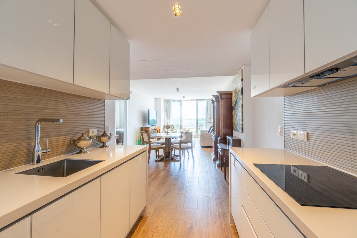 RWxlZ2FuY2lhIE1vZGVybmEgZW4gbGEgRXhjbHVzaXZhIFRvcnJlIFRydW1wIC0gUHVudGEgZGVsIEVzdGUgLSBUcnVtcCBUb3dlciAtIFJlZiA6IFBCSTE1NDcw