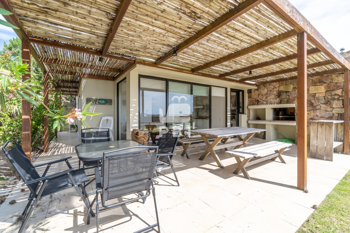 QXBhcnRhbWVudG8gZW4gZWwgTG9tbyBEZSBMYSBCYWxsZW5hIDEgZG9ybWl0b3JpbyAtICBRdWFydGllciBQdW50YSBCYWxsZW5hIC0gUmVmIDogUEJJMTEx