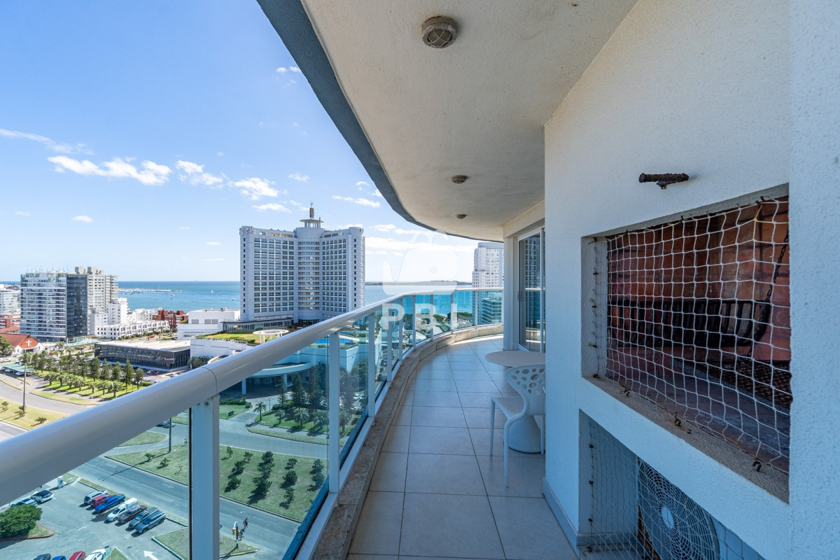 RXhjbHVzaXZvIGFwYXJ0YW1lbnRvIGRlIDMgZG9ybWl0b3Jpb3MgY29uIGRlcGVuZGVuY2lhIGVuIENhc2lubyBUb3dlciAtIENhc2lubyBUb3dlciAtIFJlZiA6IFBCSTE1NjI4