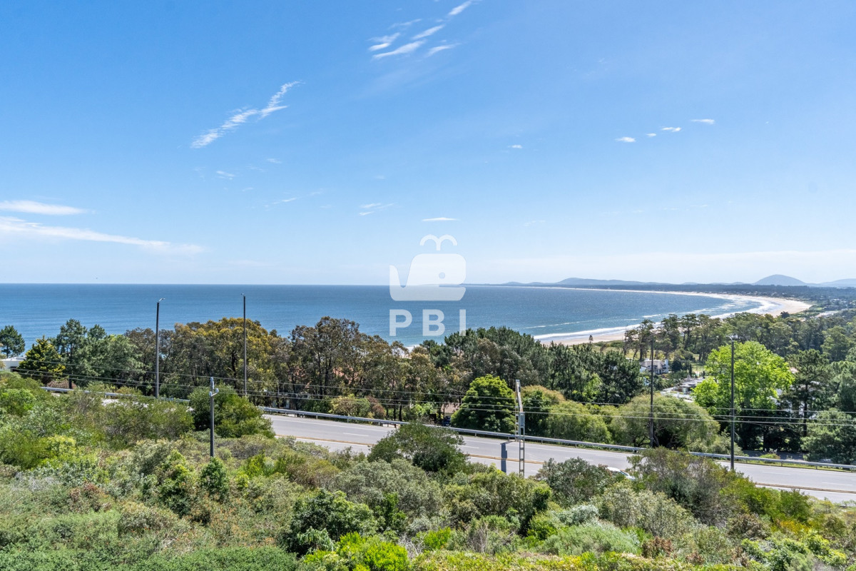 QXBhcnRhbWVudG8gZW4gUHVudGEgQmFsbGVuYSAgMiBkb3JtaXRvcmlvcyAtIEJhbGVuYSBCaWFuY2EgLSBSZWYgOiBQQkkxNTY=