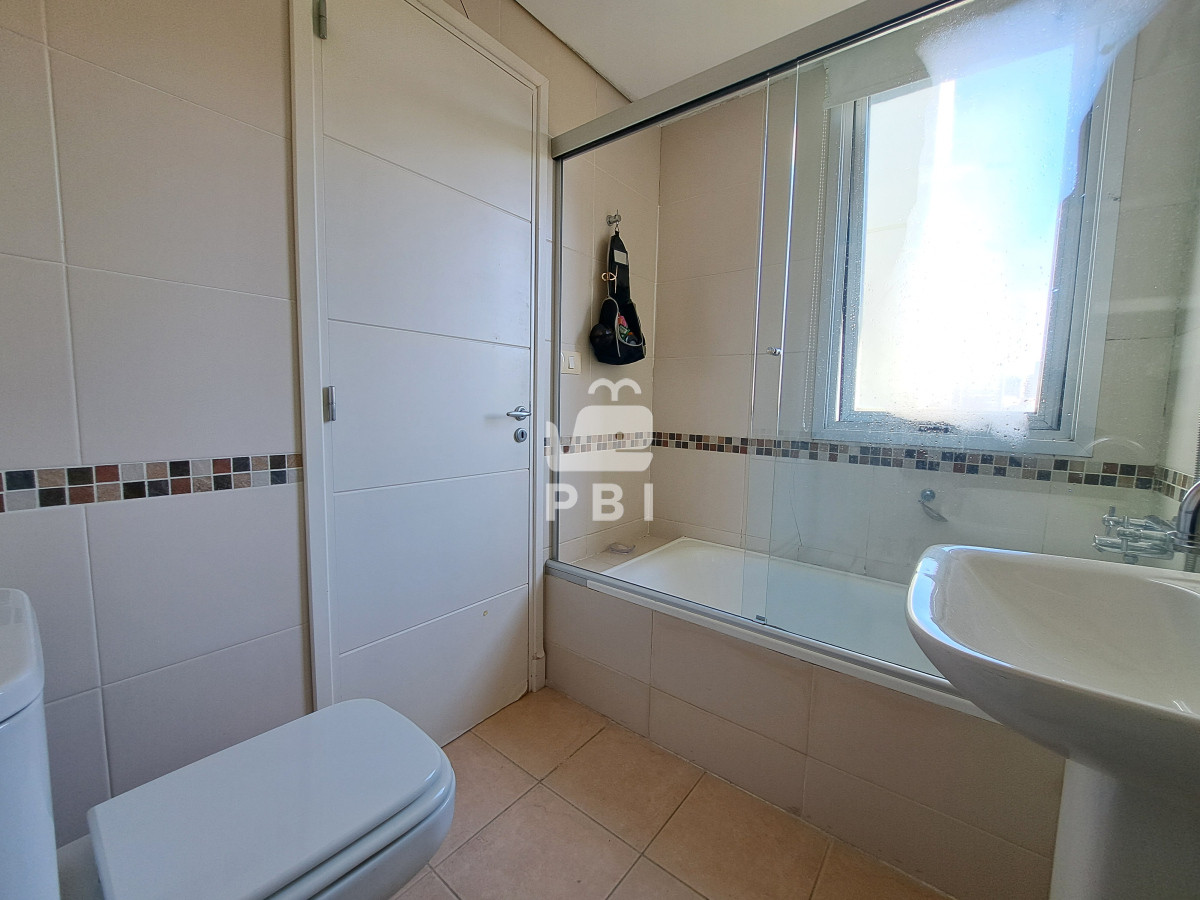 QXBhcnRhbWVudG8gZGUgMiBkb3JtaXRvcmlvcyBlbiBQdW50YSBkZWwgRXN0ZSAtIEZvcmVzdCBUb3dlciBJIC0gUmVmIDogUEJJMTUxNjQ=