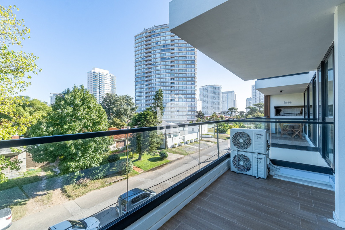 QXBhcnRhbWVudG8gZW4gdmVudGEgZW4gUGxheWEgTWFuc2EsIFB1bnRhIGRlbCBFc3RlLiAtIEdlbm92YSAtIFJlZiA6IFBCSTE0ODMy