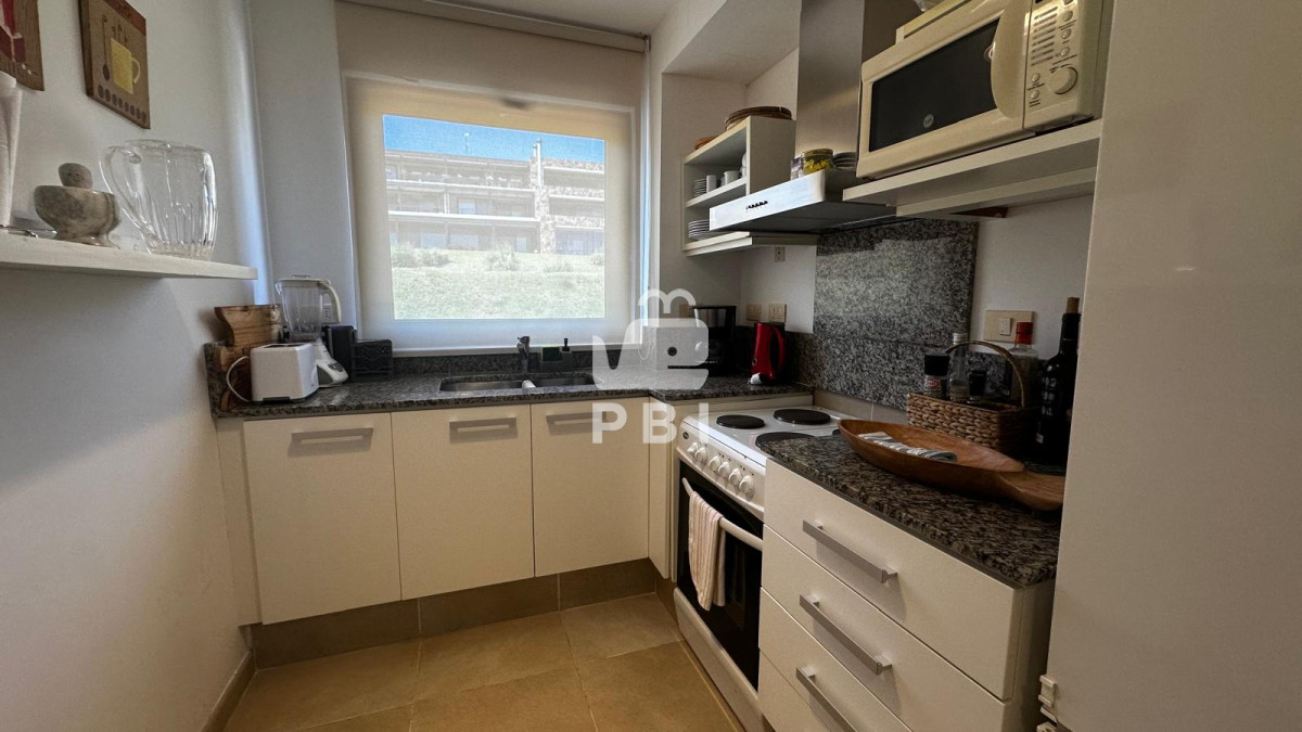 QXBhcnRhbWVudG8gIGVuIExvbW8gRGUgTGEgQmFsbGVuYSAgLSAgUXVhcnRpZXIgUHVudGEgQmFsbGVuYSAtIFJlZiA6IFBCSTQ4Mw==