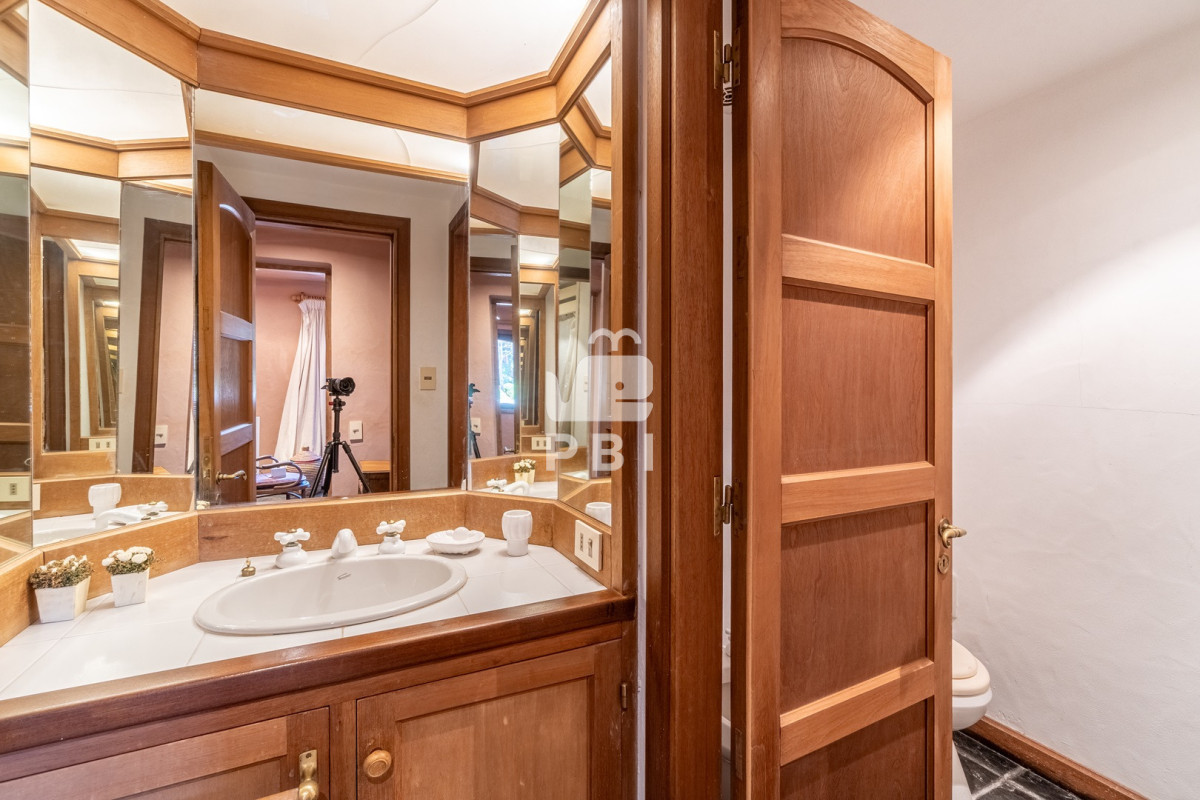 QXBhcnRhbWVudG8gZW4gIExvbW8gRGUgTGEgQmFsbGVuYSA0IGRvcm1pdG9yaW9zIC0gIE1hcmluYSBkZWwgRXN0ZSAtIFJlZiA6IFBCSTMxNw==