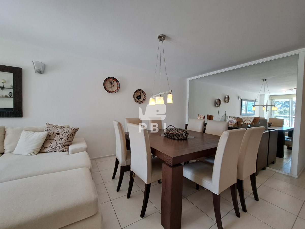 QXBhcnRhbWVudG8gZGUgMiBkb3JtaXRvcmlvcyBlbiBQdW50YSBkZWwgRXN0ZSAtIEZvcmVzdCBUb3dlciBJIC0gUmVmIDogUEJJMTUxNjQ=