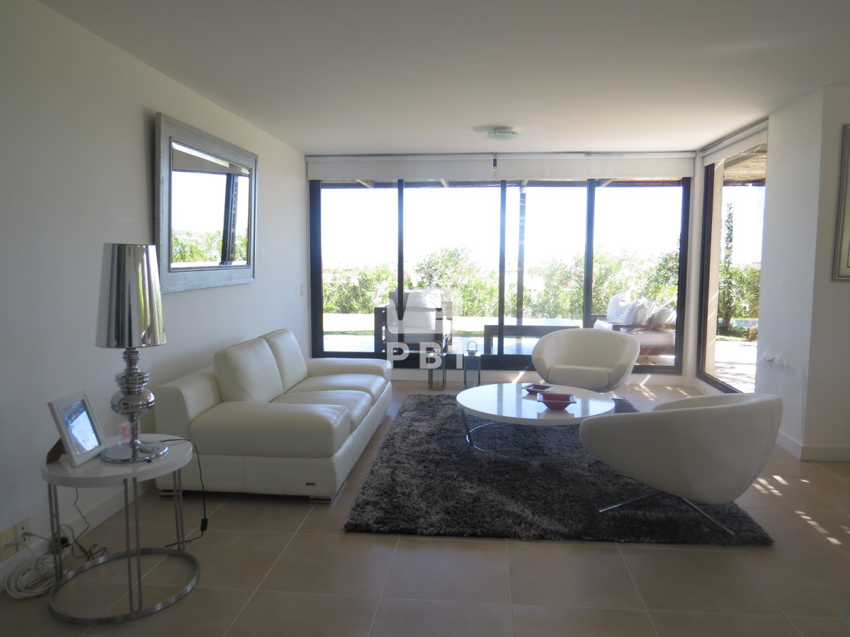 Lomo de la Ballena - GoPunta - Portal Inmobiliario de Punta del Este - Maldonado