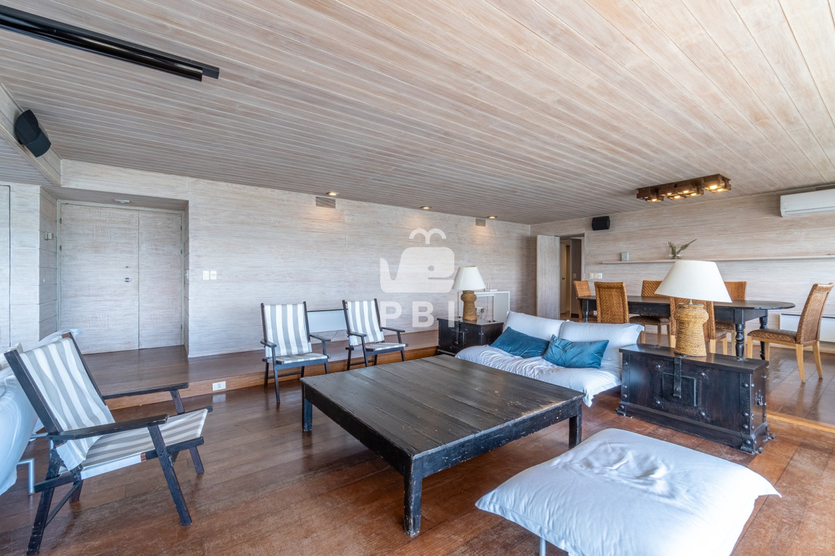 QXBhcnRhbWVudG8gZGUgMyBkb3JtaXRvcmlvcyBlbiBBY2FudGlsYWRvcywgUHVudGEgQmFsbGVuYSAtICBBY2FudGlsYWRvcyAtIFJlZiA6IFBCSTEzNDM3