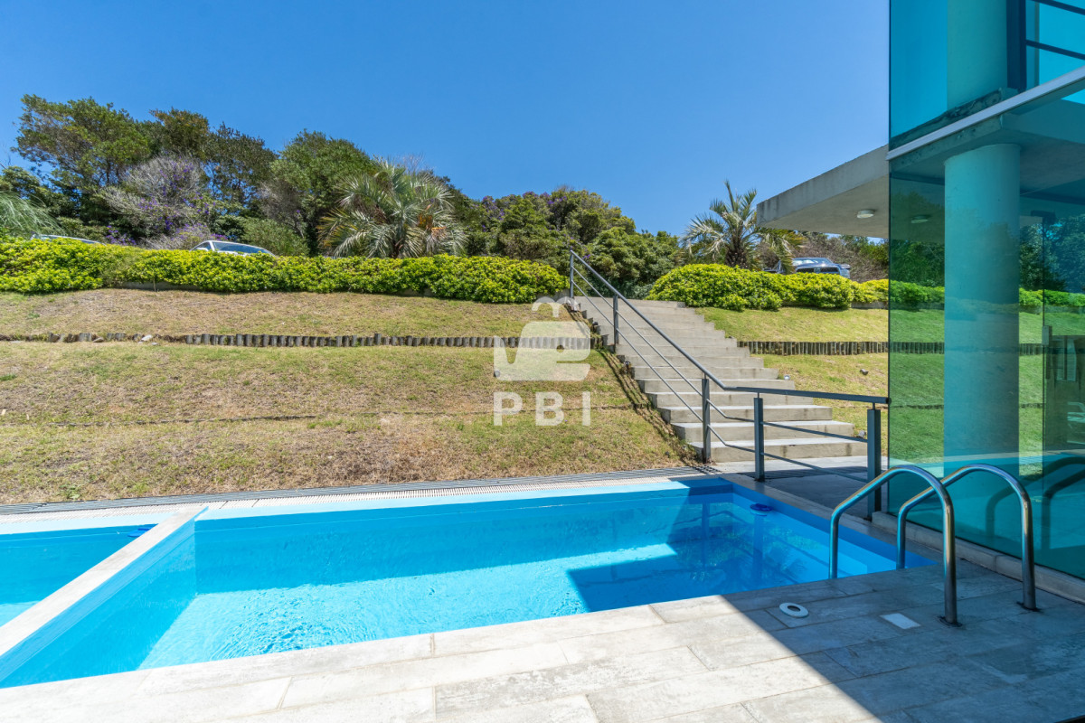 TW9ub2FtYmllbnRlIGVuIGVsIExvbW8gZGUgbGEgQmFsbGVuYSwgUHVudGEgQmFsbGVuYSAtIFN5cmFoIEJhaMOtYSAtIFJlZiA6IFBCSTE1NTQ1