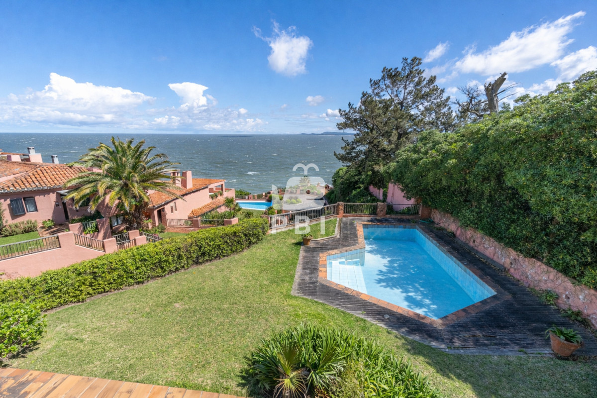 RXhjbHVzaXZvIGFwYXJ0YW1lbnRvIGVuIE1hcmluYSBkZWwgRXN0ZSBjb24gdmlzdGEgYWwgbWFyLCBqYXJkaW4geSBwaXNjaW5hIHByb3BpYSAtICBNYXJpbmEgZGVsIEVzdGUgLSBSZWYgOiBQQkkxNDg5Mw==