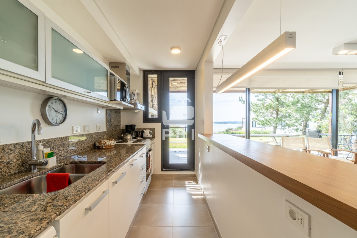 QXBhcnRhbWVudG8gZW4gZWwgTG9tbyBEZSBMYSBCYWxsZW5hIDEgZG9ybWl0b3JpbyAtICBRdWFydGllciBQdW50YSBCYWxsZW5hIC0gUmVmIDogUEJJMTEx