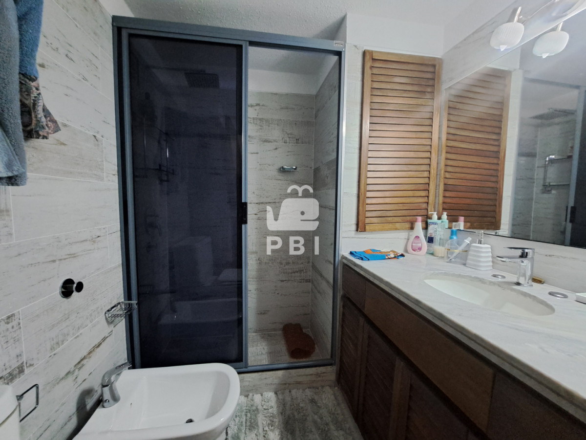 VmVudGEgZGUgQXBhcnRhbWVudG8gMyBkb3JtaXRvcmlvcyBlbiBBdmVuaWRhIFJvb3NldmVsdC4gIC0gUGFycXVlbWFyIFIgLSBSZWYgOiBQQkkxNTU0OA==