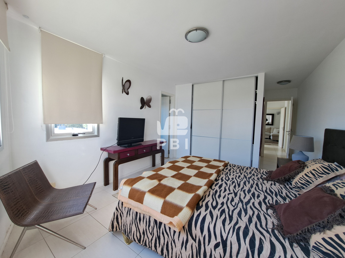 QXBhcnRhbWVudG8gZGUgMiBkb3JtaXRvcmlvcyBlbiBQdW50YSBkZWwgRXN0ZSAtIEZvcmVzdCBUb3dlciBJIC0gUmVmIDogUEJJMTUxNjQ=