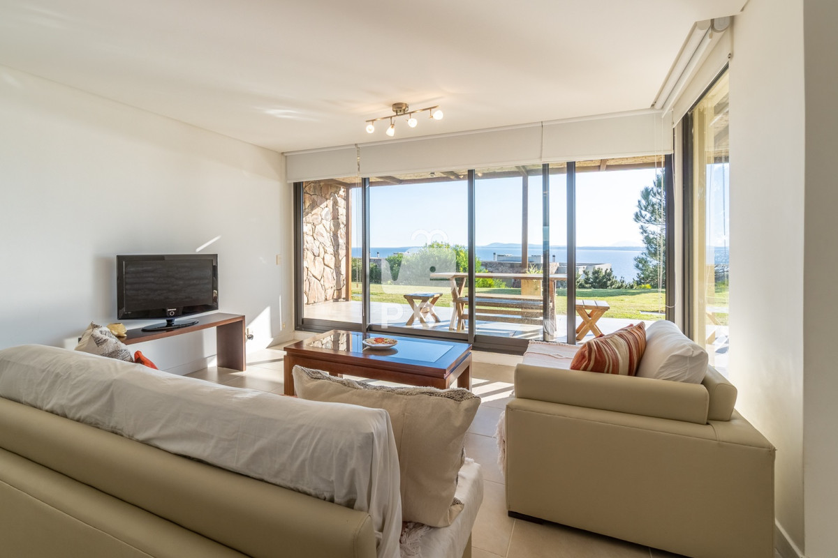 Lomo de la Ballena - GoPunta - Portal Inmobiliario de Punta del Este - Maldonado