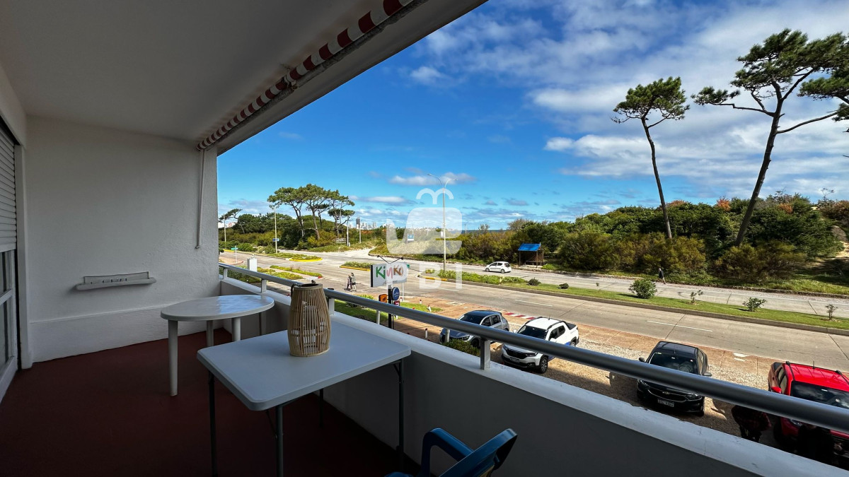 QXBhcnRhbWVudG8gMSBkb3JtaXRvcmlvcyBlbiBQdW50YSBkZWwgZXN0ZSwgTWFsZG9uYWRvIC0gSXNsYSBHb3JyaXRpIC0gUmVmIDogUEJJMTQ3MzU=