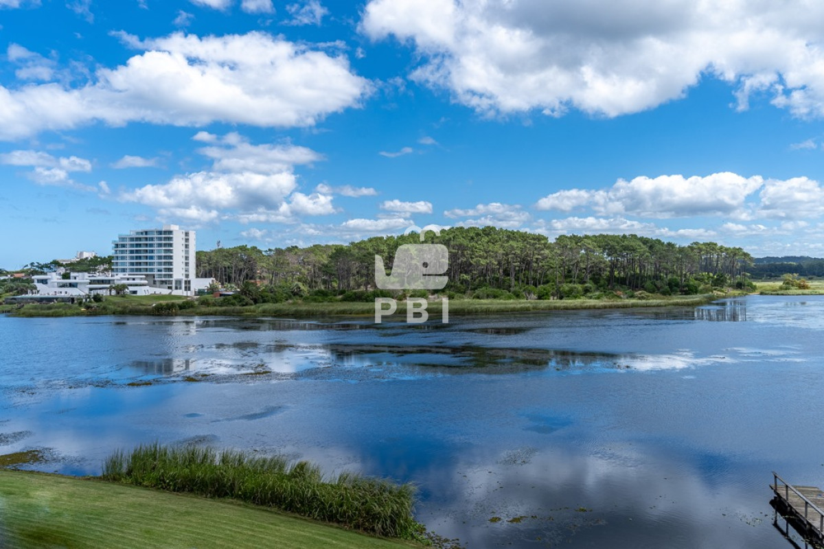 QXBhcnRhbWVudG8gMiBET1JNSVRPUklPUyBlbiBQbGF5YSBNYW5zYSwgUHVudGEgZGVsIEVzdGUgLSBUZXJyYXphIGRlIGxhIExhZ3VuYSAtIFJlZiA6IFBCSTI1MDQ=