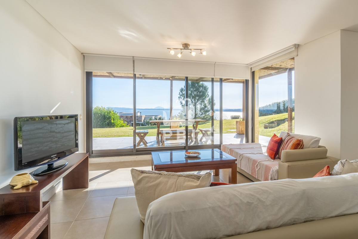 Lomo de la Ballena - GoPunta - Portal Inmobiliario de Punta del Este - Maldonado