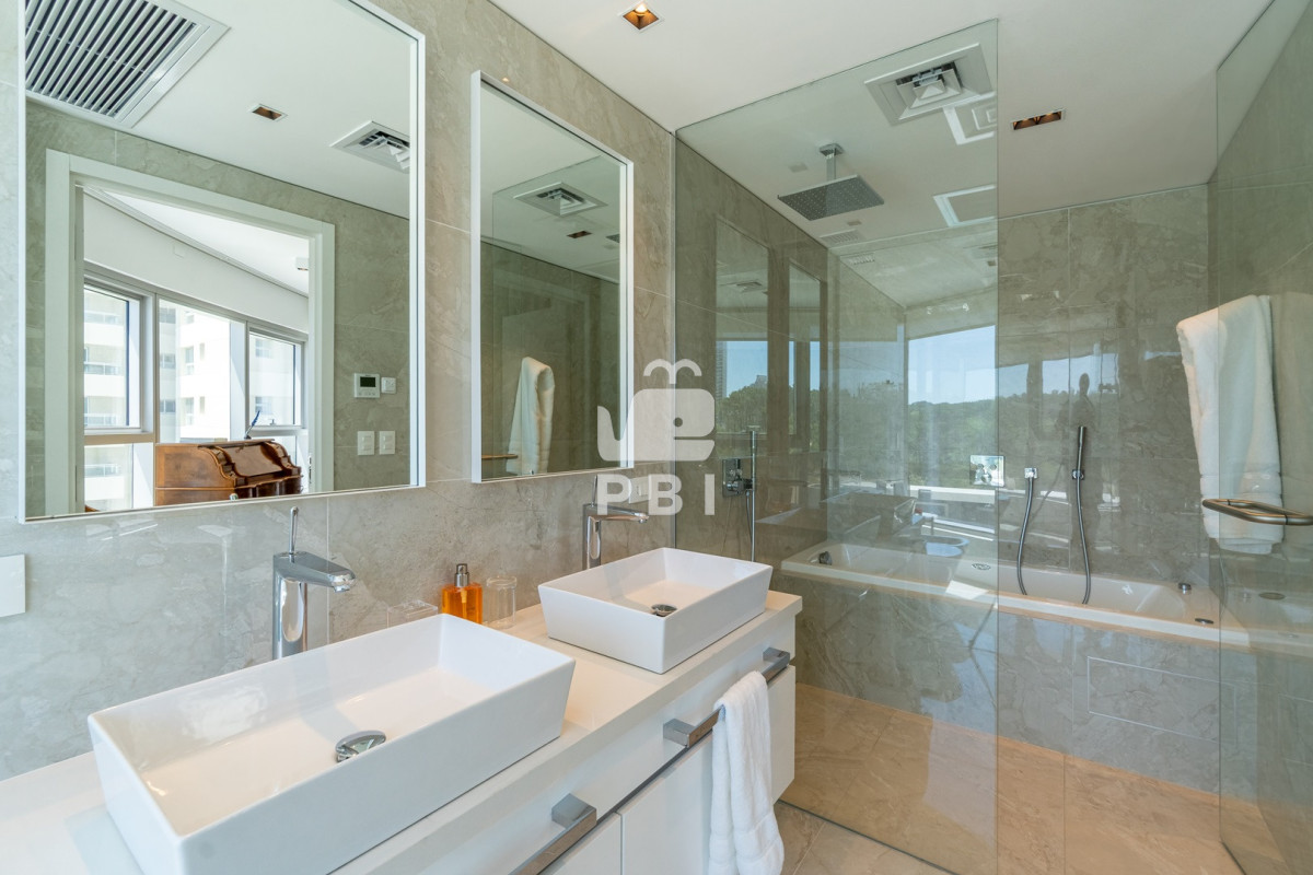 UmVzaWRlbmNpYSBQcmVtaXVtIGVuIGxhIEJyYXZhIGNvbiBWaXN0YXMgSW5pZ3VhbGFibGVzIC0gVHJ1bXAgVG93ZXIgLSBSZWYgOiBQQkkxNTQ3MQ==