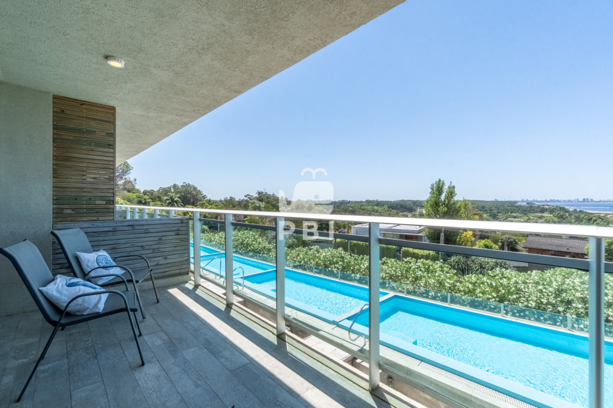 TW9ub2FtYmllbnRlIGVuIGVsIExvbW8gZGUgbGEgQmFsbGVuYSwgUHVudGEgQmFsbGVuYSAtIFN5cmFoIEJhaMOtYSAtIFJlZiA6IFBCSTE1NTQ1