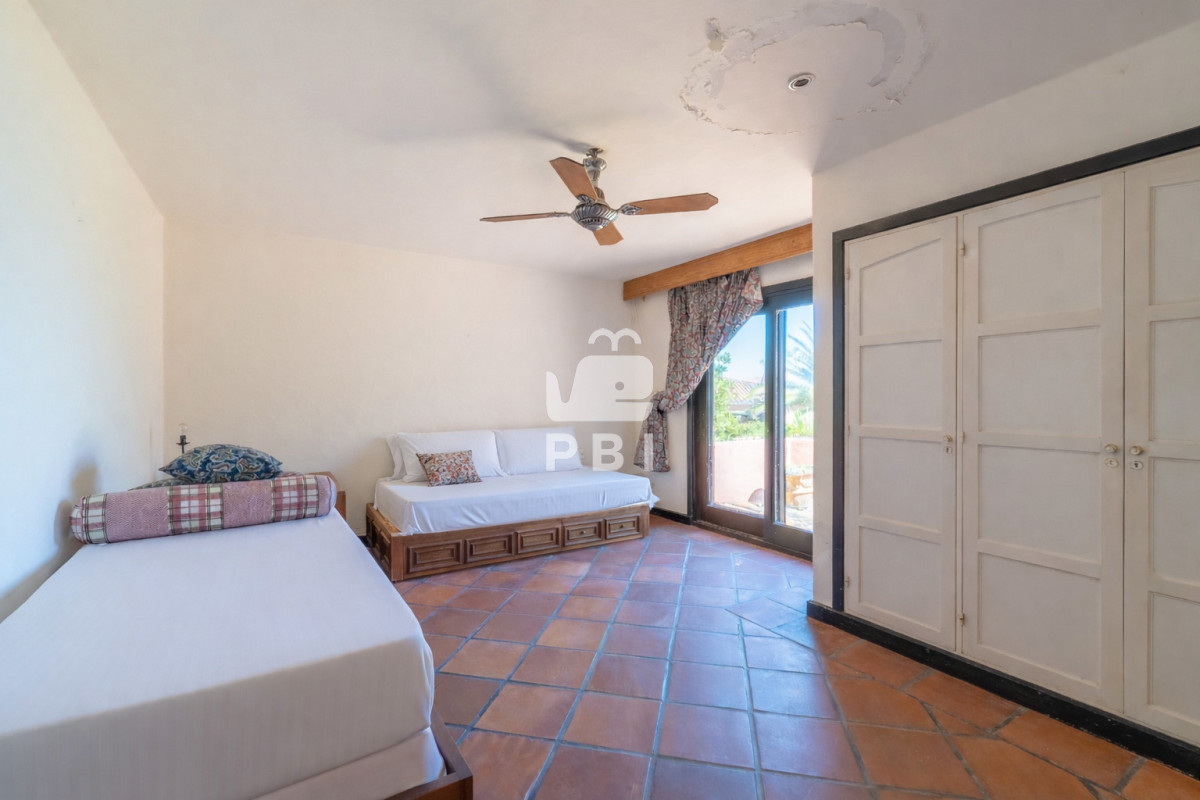 RXhjbHVzaXZvIGFwYXJ0YW1lbnRvIGVuIE1hcmluYSBkZWwgRXN0ZSBjb24gdmlzdGEgYWwgbWFyLCBqYXJkaW4geSBwaXNjaW5hIHByb3BpYSAtICBNYXJpbmEgZGVsIEVzdGUgLSBSZWYgOiBQQkkxNDg5Mw==