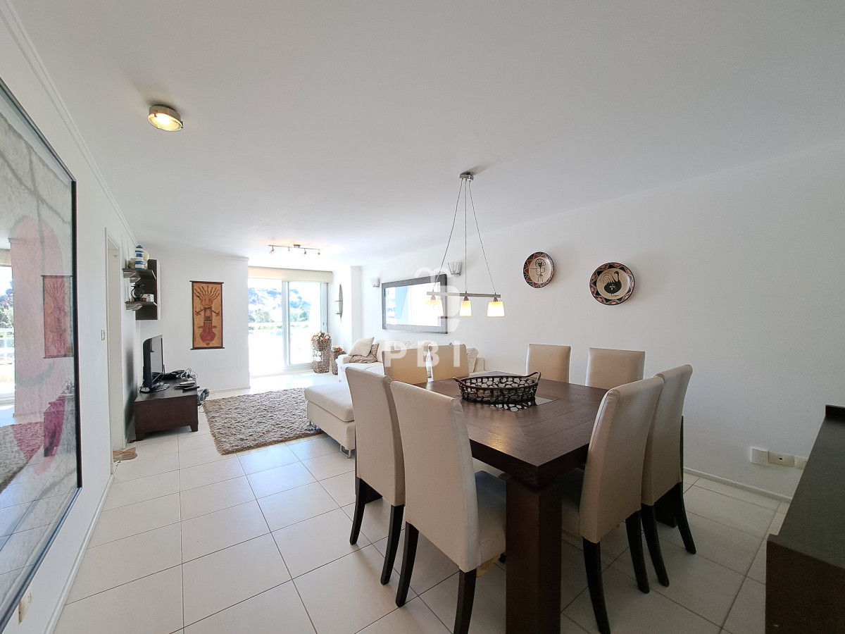 QXBhcnRhbWVudG8gZGUgMiBkb3JtaXRvcmlvcyBlbiBQdW50YSBkZWwgRXN0ZSAtIEZvcmVzdCBUb3dlciBJIC0gUmVmIDogUEJJMTUxNjQ=