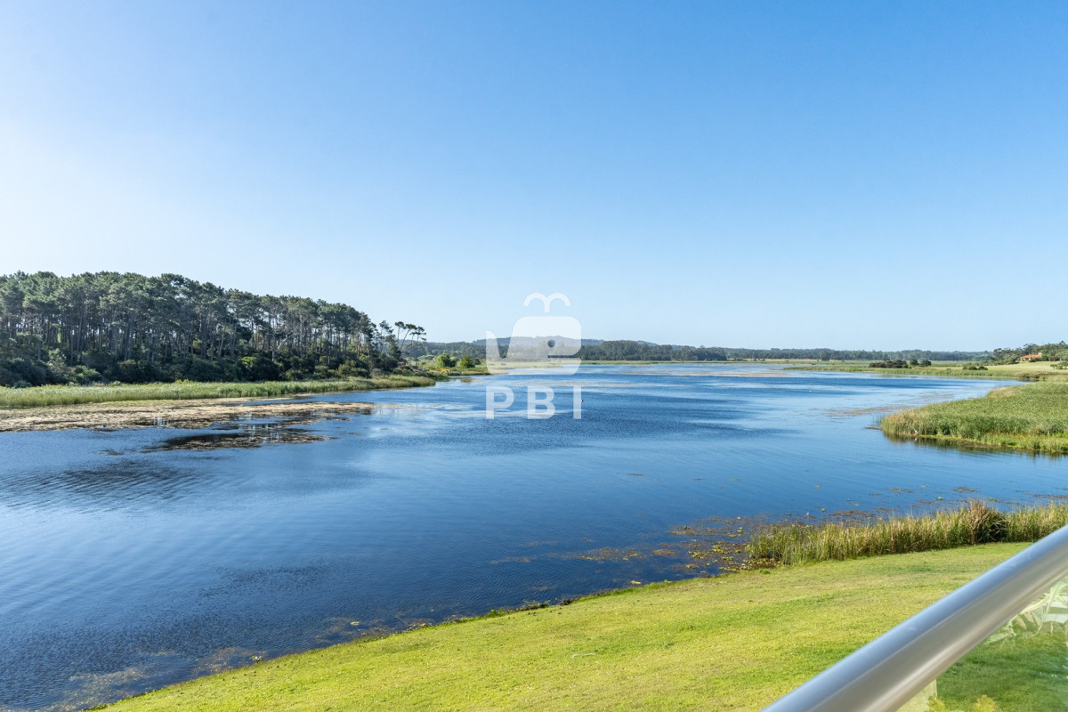 QXBhcnRhbWVudG8gZGUgMSBkb3JtaXRvcmlvIGZyZW50ZSBhIGxhIExhZ3VuYSBkZWwgRGlhcmlvLCBQdW50YSBkZWwgRXN0ZSAtIFRlcnJhemEgZGUgbGEgTGFndW5hIC0gUmVmIDogUEJJMTU0ODU=