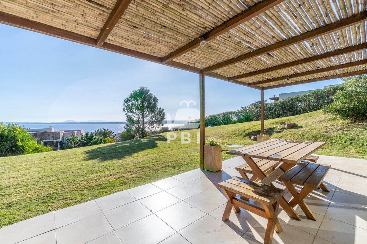 Lomo de la Ballena - GoPunta - Portal Inmobiliario de Punta del Este - Maldonado