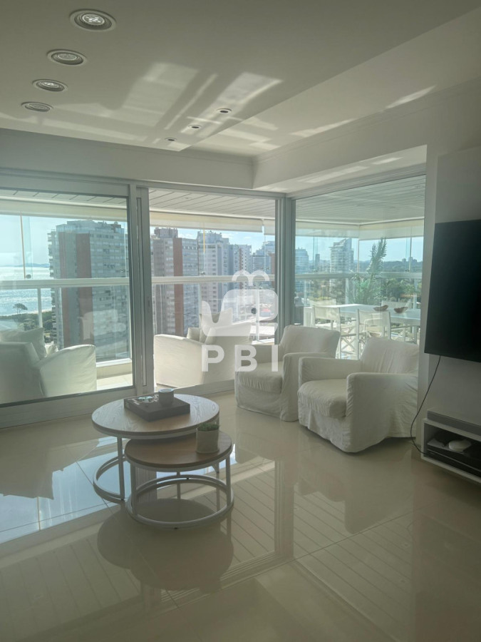 LiAtICBNaWFtaSBCb3VsZXZhcmQgSSAtIFJlZiA6IFBCSTE1Nzgw