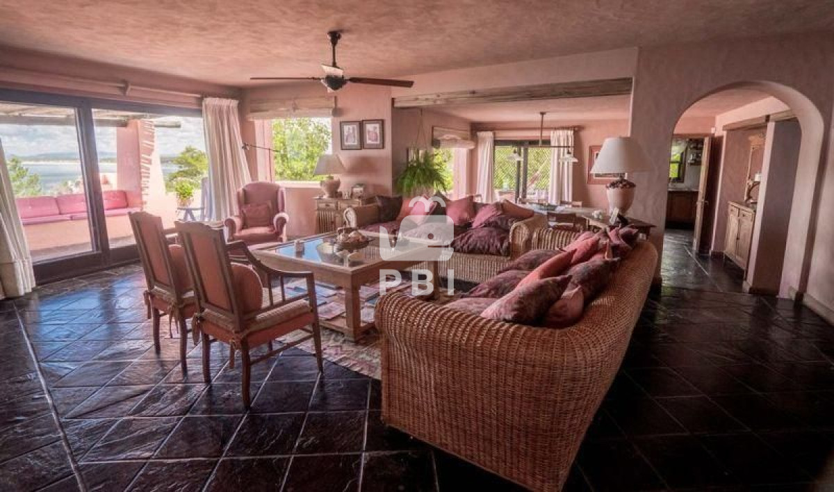 Lomo de la Ballena - GoPunta - Portal Inmobiliario de Punta del Este - Maldonado
