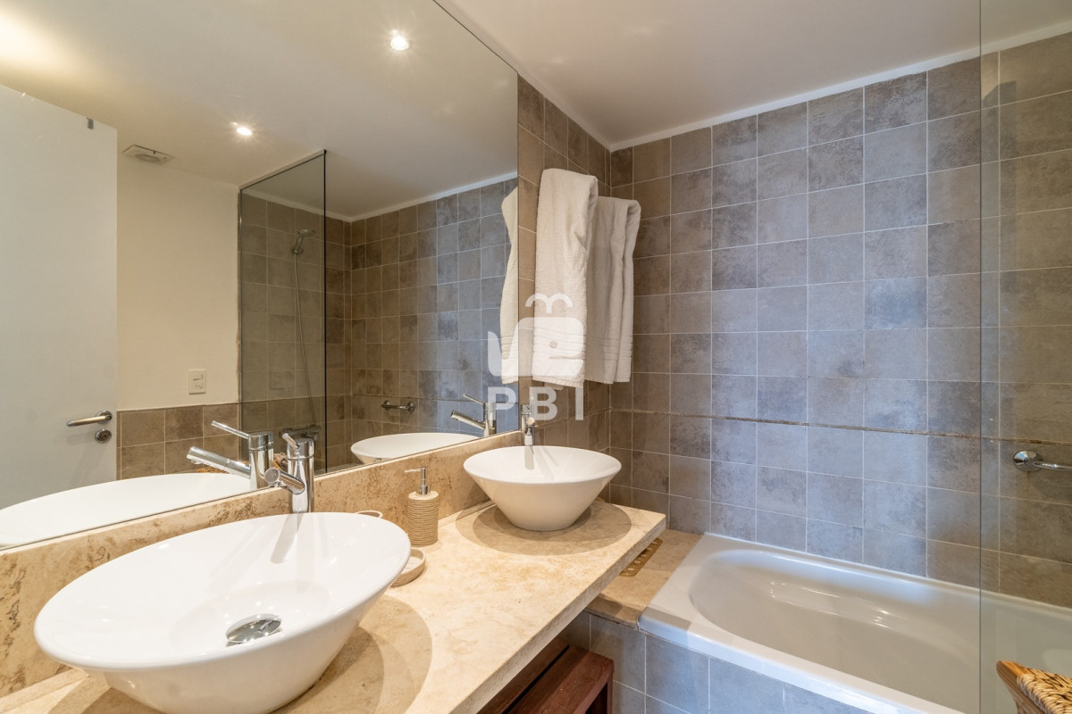 QXBhcnRhbWVudG8gZW4gZWwgTG9tbyBEZSBMYSBCYWxsZW5hIDEgZG9ybWl0b3JpbyAtICBRdWFydGllciBQdW50YSBCYWxsZW5hIC0gUmVmIDogUEJJMTEx