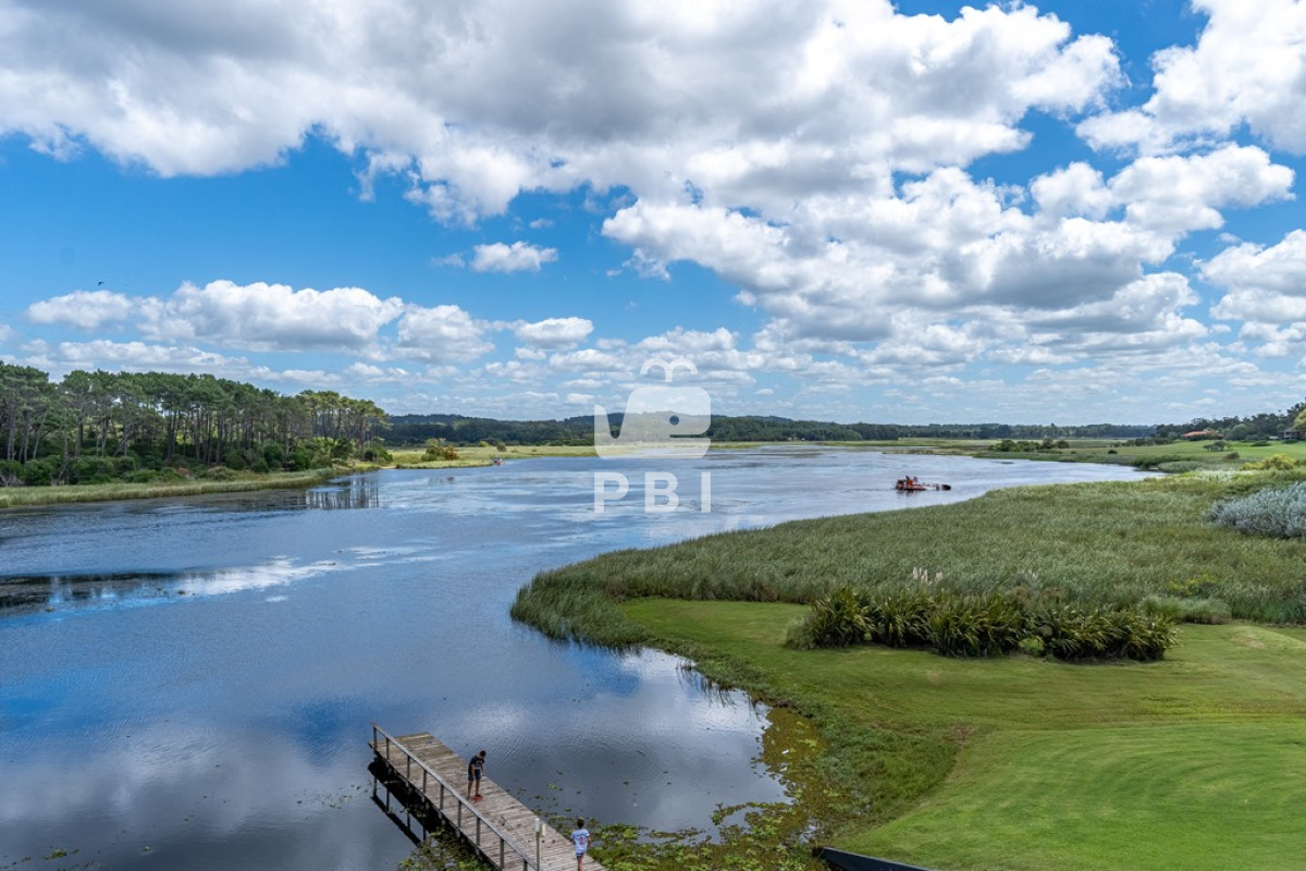 QXBhcnRhbWVudG8gMiBET1JNSVRPUklPUyBlbiBQbGF5YSBNYW5zYSwgUHVudGEgZGVsIEVzdGUgLSBUZXJyYXphIGRlIGxhIExhZ3VuYSAtIFJlZiA6IFBCSTI1MDQ=