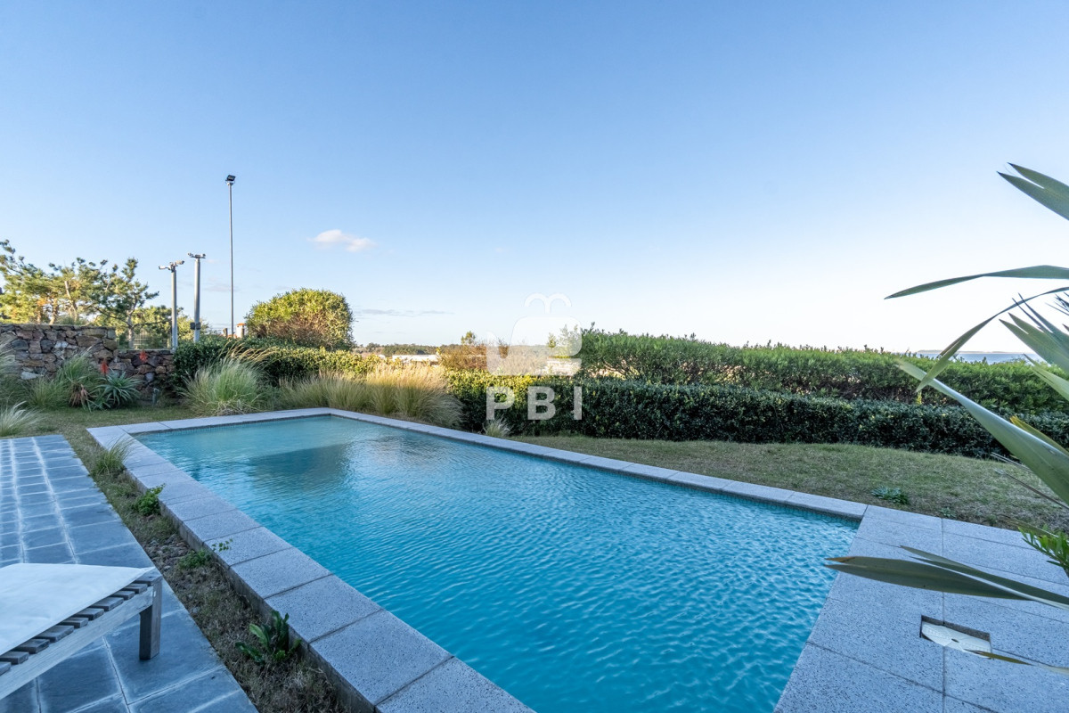 Lomo de la Ballena - GoPunta - Portal Inmobiliario de Punta del Este - Maldonado