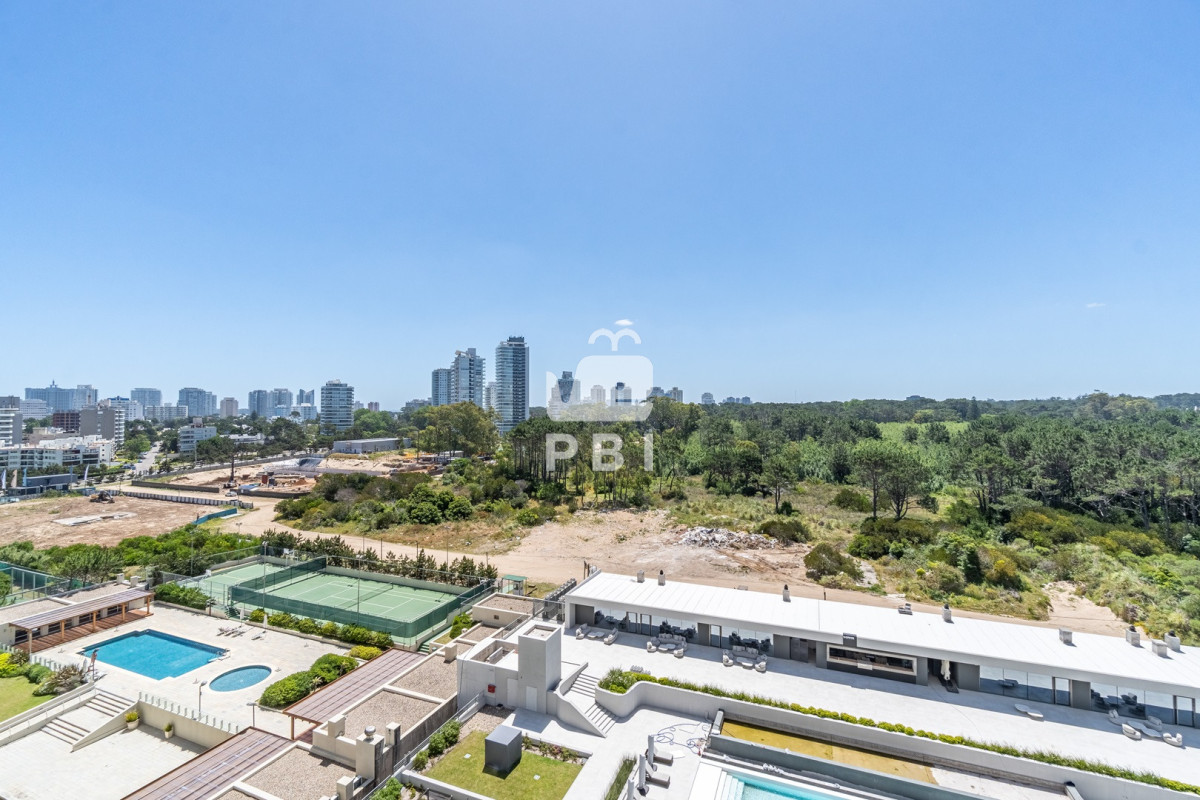 RWxlZ2FuY2lhIE1vZGVybmEgZW4gbGEgRXhjbHVzaXZhIFRvcnJlIFRydW1wIC0gUHVudGEgZGVsIEVzdGUgLSBUcnVtcCBUb3dlciAtIFJlZiA6IFBCSTE1NDcw