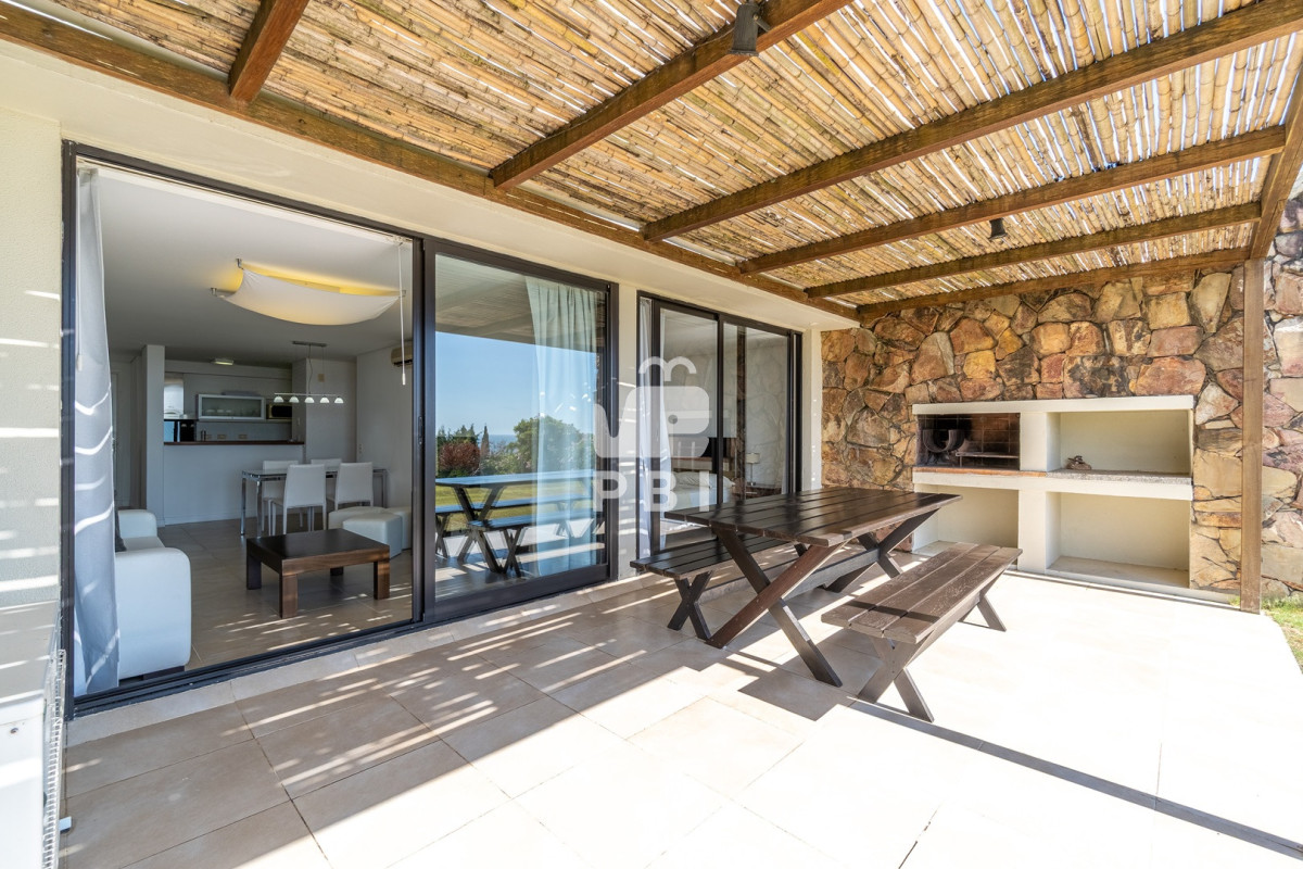 QXBhcnRhbWVudG8gZW4gZWwgTG9tbyBEZSBMYSBCYWxsZW5hIDEgZG9ybWl0b3JpbyAtICBRdWFydGllciBQdW50YSBCYWxsZW5hIC0gUmVmIDogUEJJMTMy