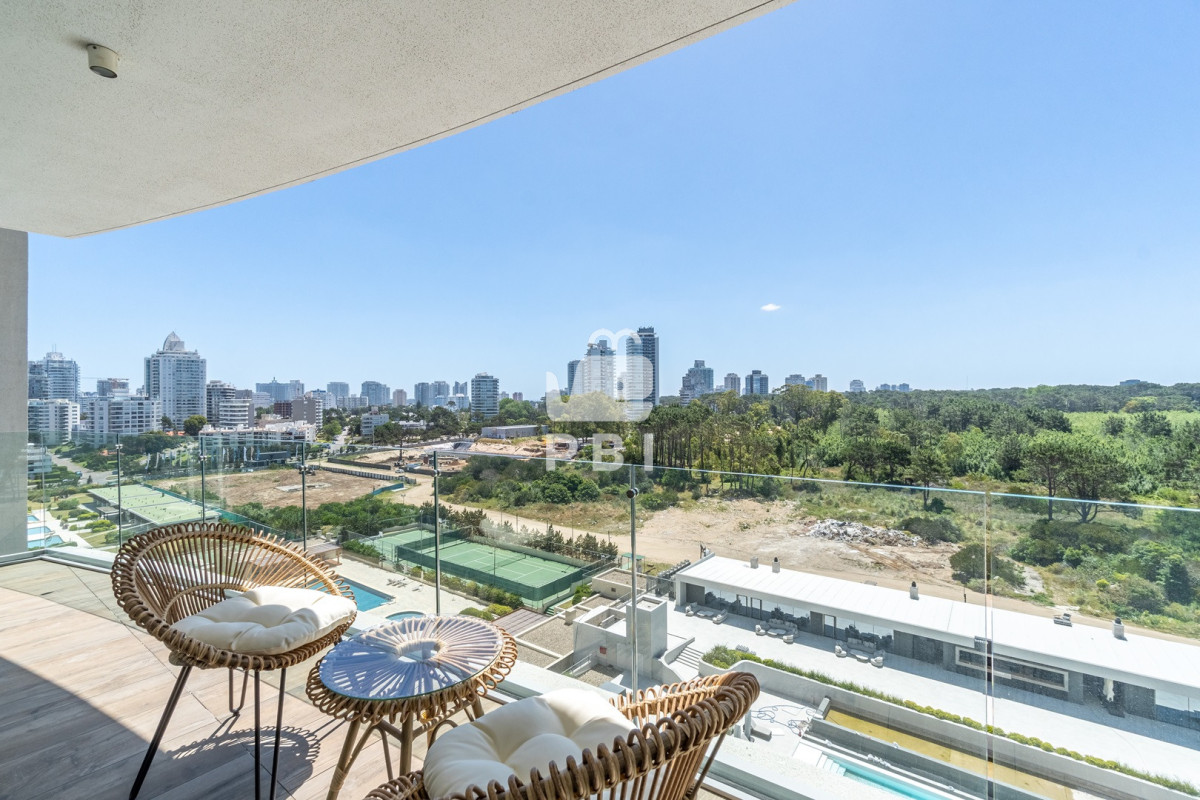 RWxlZ2FuY2lhIE1vZGVybmEgZW4gbGEgRXhjbHVzaXZhIFRvcnJlIFRydW1wIC0gUHVudGEgZGVsIEVzdGUgLSBUcnVtcCBUb3dlciAtIFJlZiA6IFBCSTE1NDcw