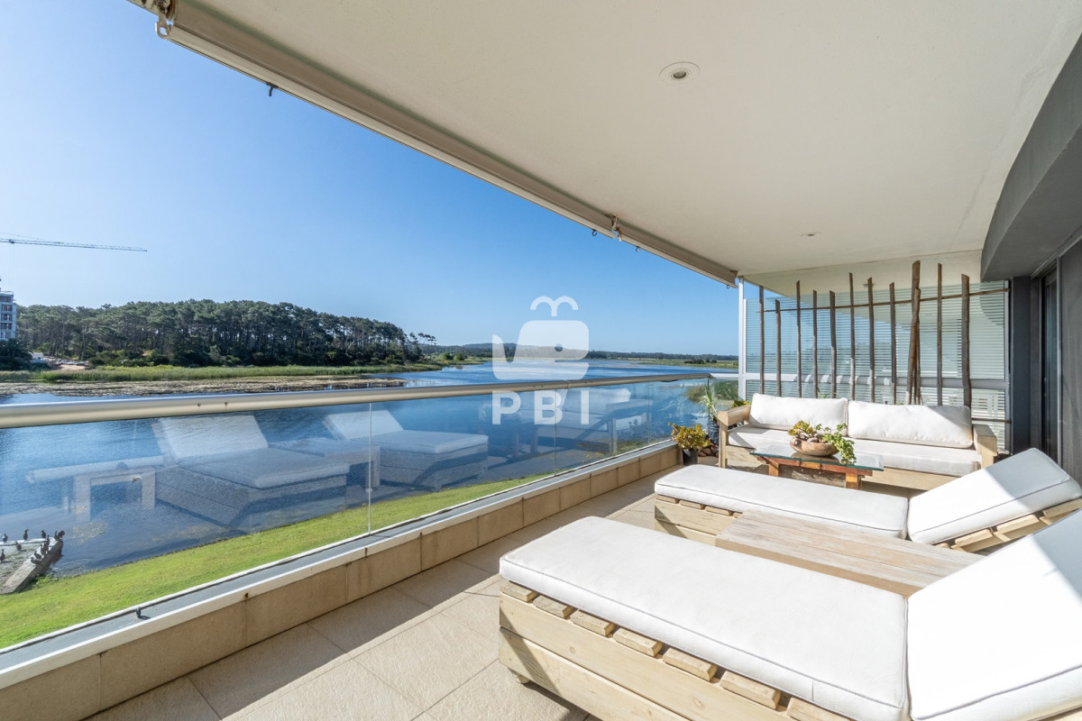 QXBhcnRhbWVudG8gZGUgMSBkb3JtaXRvcmlvIGZyZW50ZSBhIGxhIExhZ3VuYSBkZWwgRGlhcmlvLCBQdW50YSBkZWwgRXN0ZSAtIFRlcnJhemEgZGUgbGEgTGFndW5hIC0gUmVmIDogUEJJMTU0ODU=