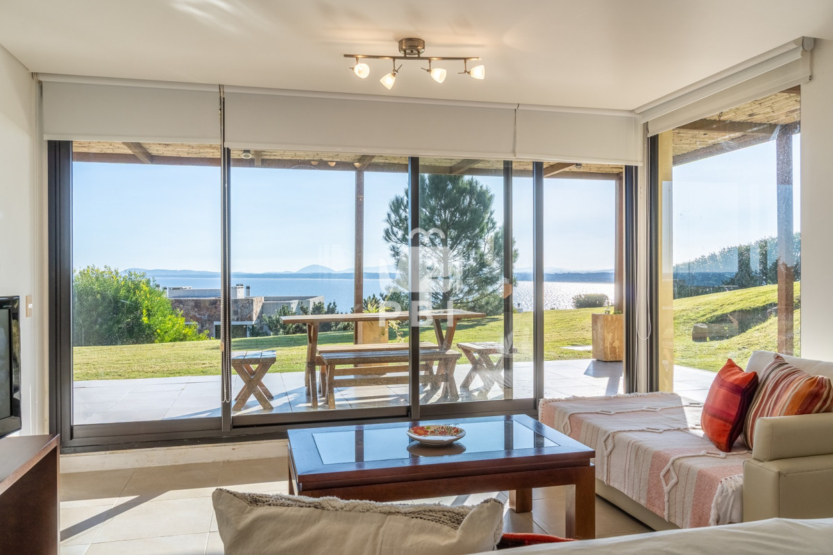 Lomo de la Ballena - GoPunta - Portal Inmobiliario de Punta del Este - Maldonado