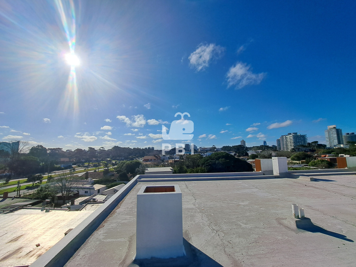 QXBhcnRhbWVudG8gZW4gdmVudGEgZW4gUGxheWEgTWFuc2EsIFB1bnRhIGRlbCBFc3RlICAtIEdlbm92YSAtIFJlZiA6IFBCSTE0ODMy