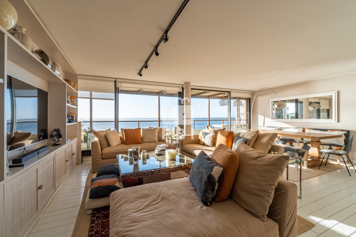Lomo de la Ballena - GoPunta - Portal Inmobiliario de Punta del Este - Maldonado
