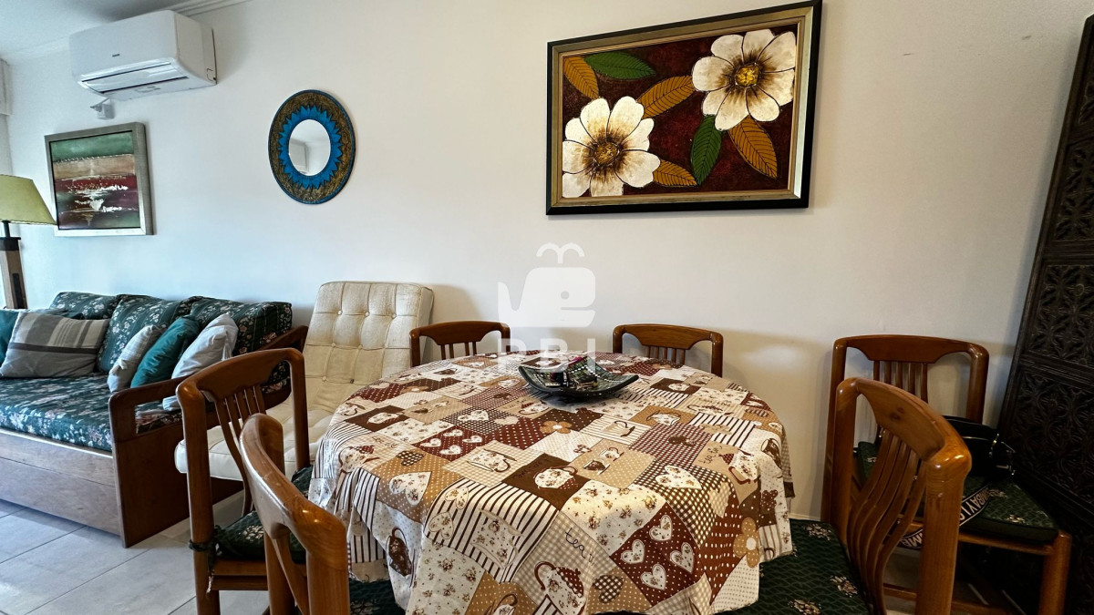 QXBhcnRhbWVudG8gMSBkb3JtaXRvcmlvcyBlbiBQdW50YSBkZWwgZXN0ZSwgTWFsZG9uYWRvIC0gSXNsYSBHb3JyaXRpIC0gUmVmIDogUEJJMTQ3MzU=