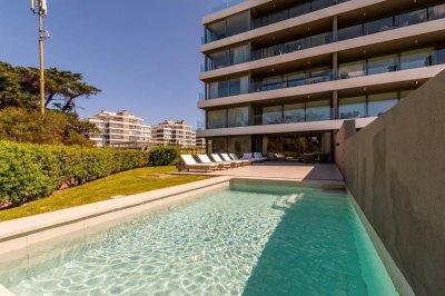 Venta apartamento 3 dormitorios con piscina propia, Playa Brava.  - Tiburón Terrazas Brava  - Ref : PBI12332